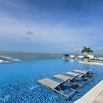 Luxury Oceanfront Apartment Spiaggia 2Br 3Ba Playa Azul Cartagena