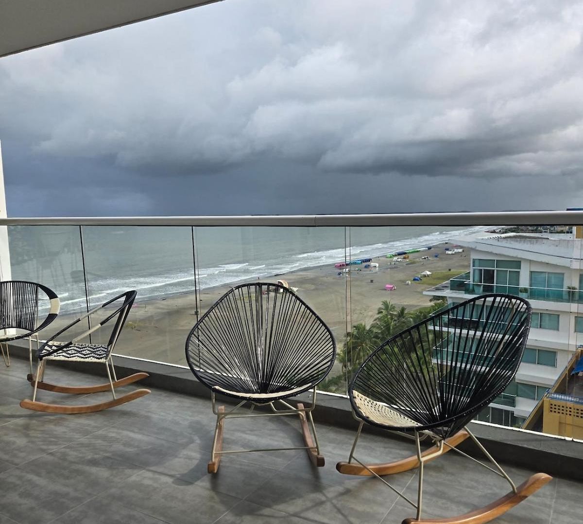Luxury Oceanfront 2br 3ba Playa Azul Apartamento *