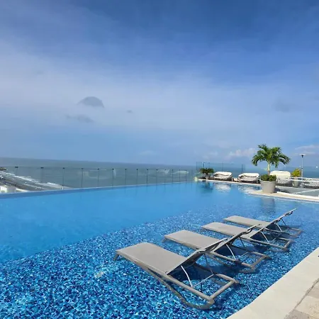 Luxury Oceanfront 2br 3ba Playa Azul
